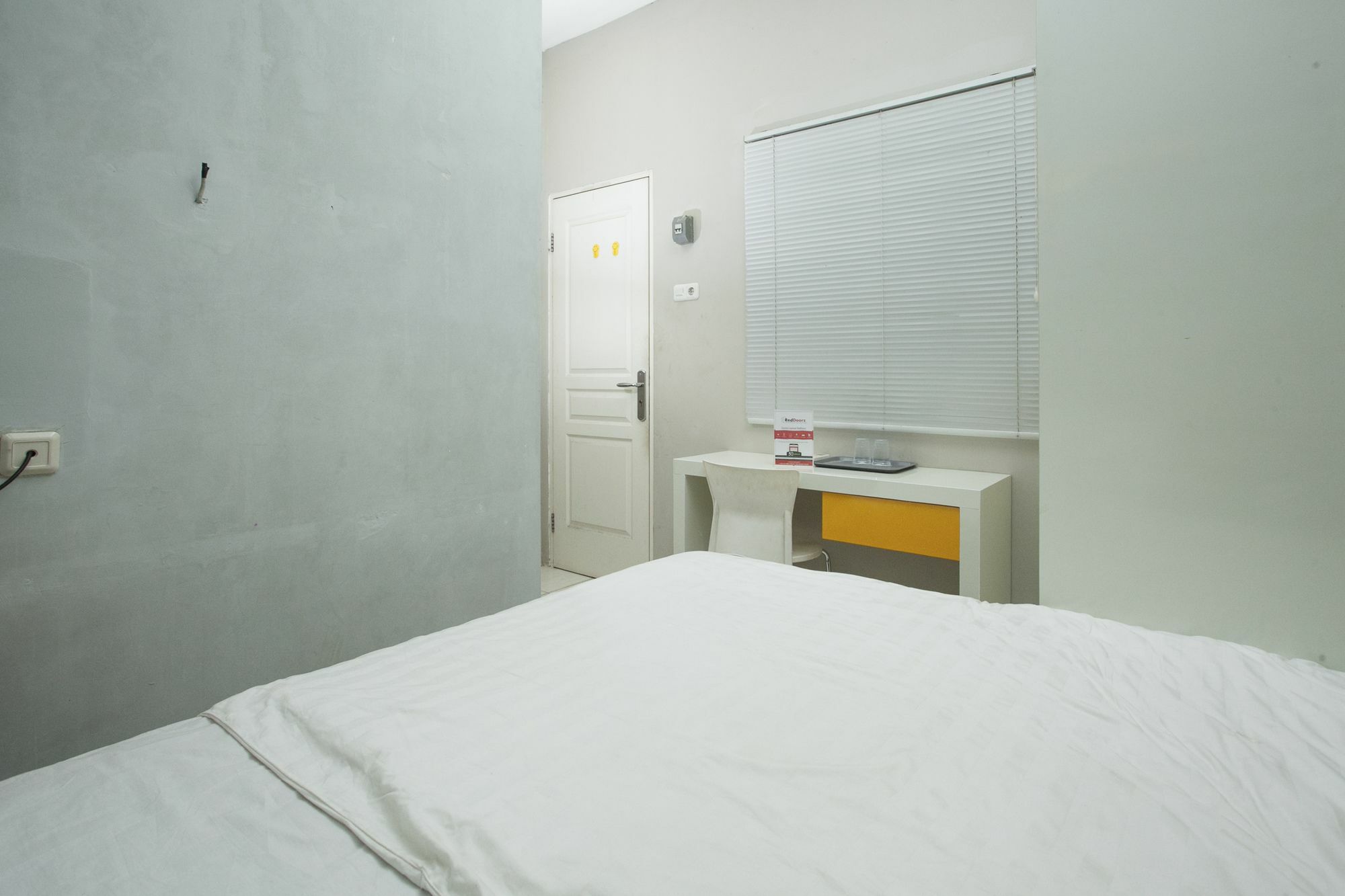 Reddoorz At Siwalankerto Surabaya Otel Dış mekan fotoğraf