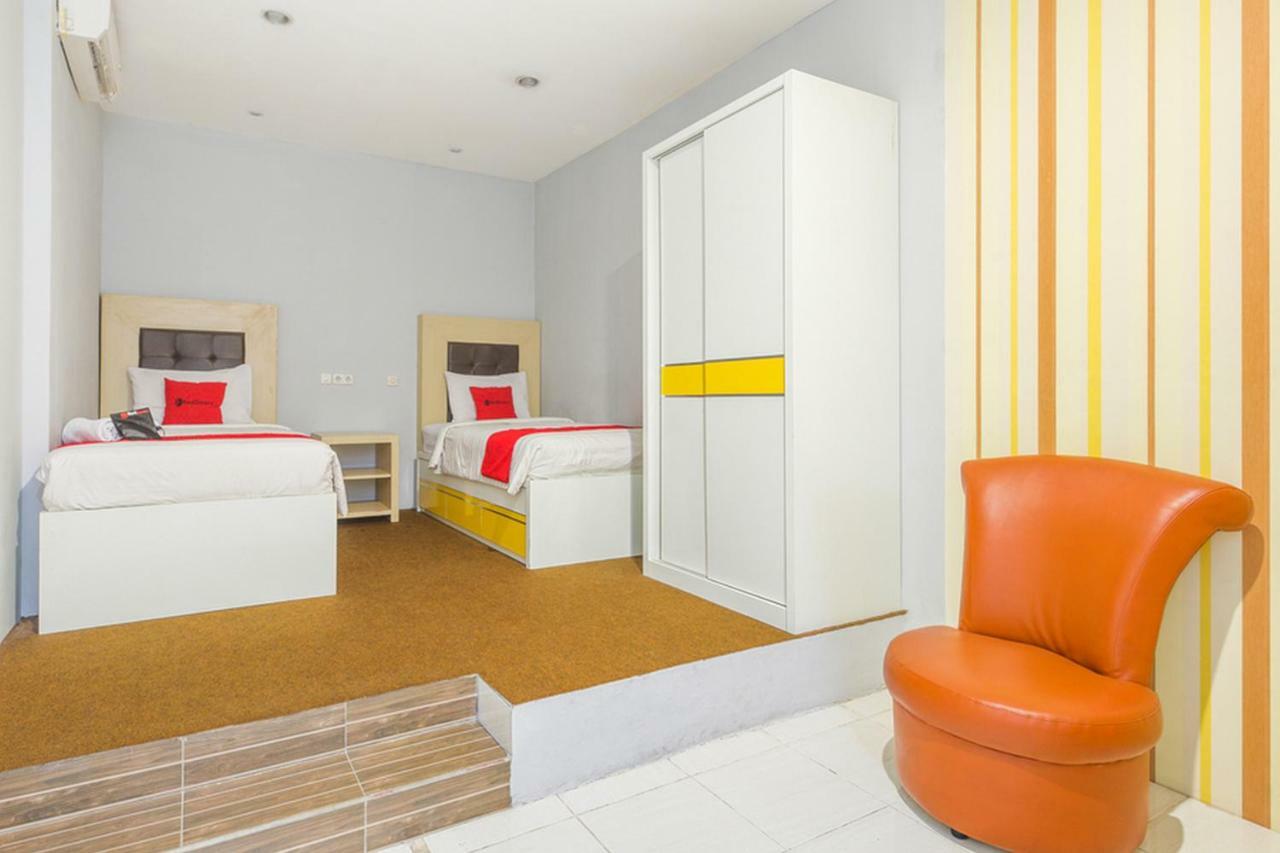 Reddoorz At Siwalankerto Surabaya Otel Dış mekan fotoğraf